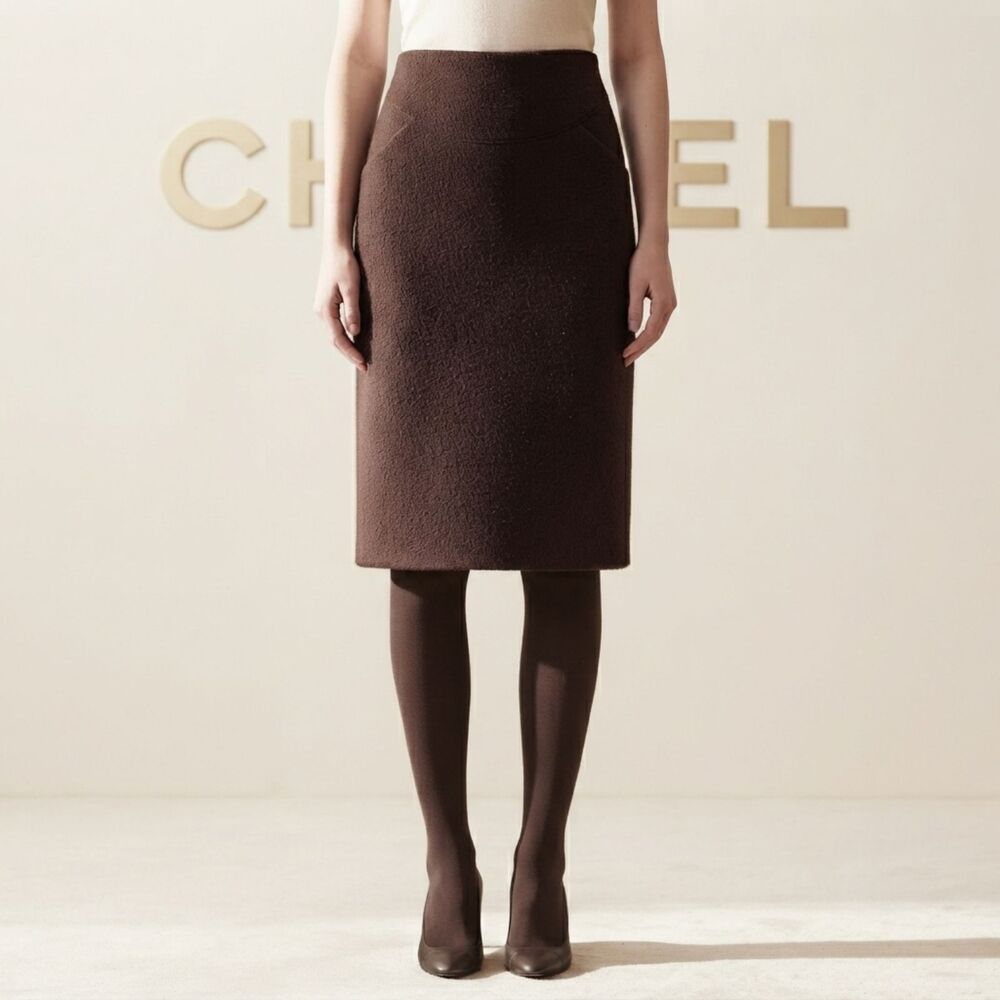 Vintage Chanel Brown 100% Wool Pencil Skirt Size 36 Made in France